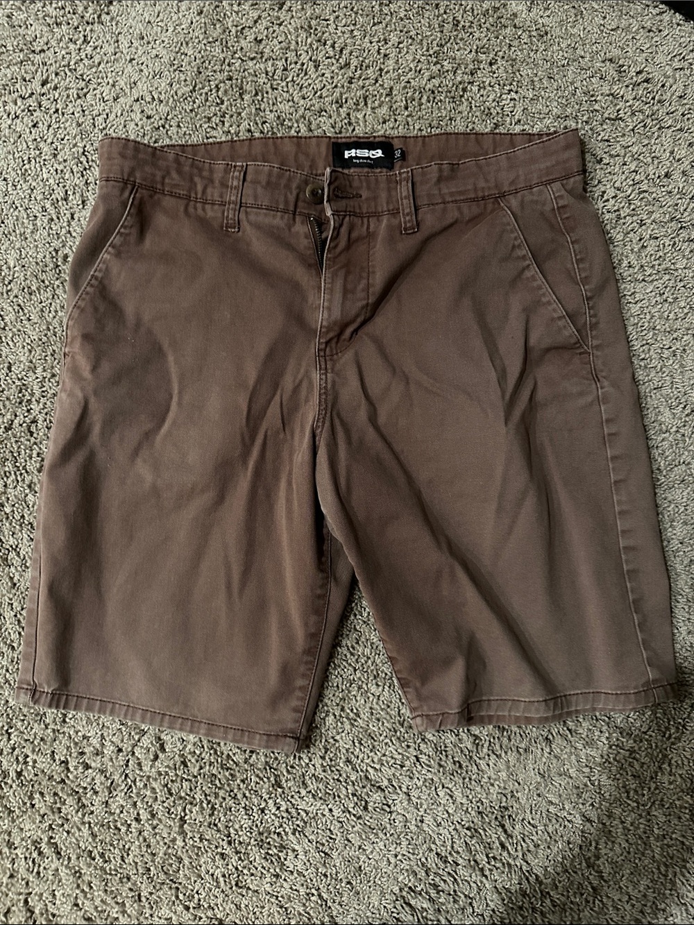 RSQ Men's Brown Flat-Front Chino Shorts